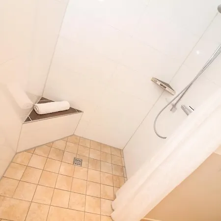 Logierhaus-greetsiel 2 *